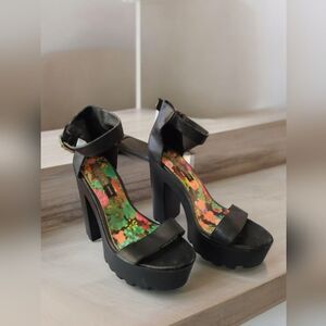 Wild Diva Lounge Women's Floral Black Platform Block Heel Ankle Strap Size 10